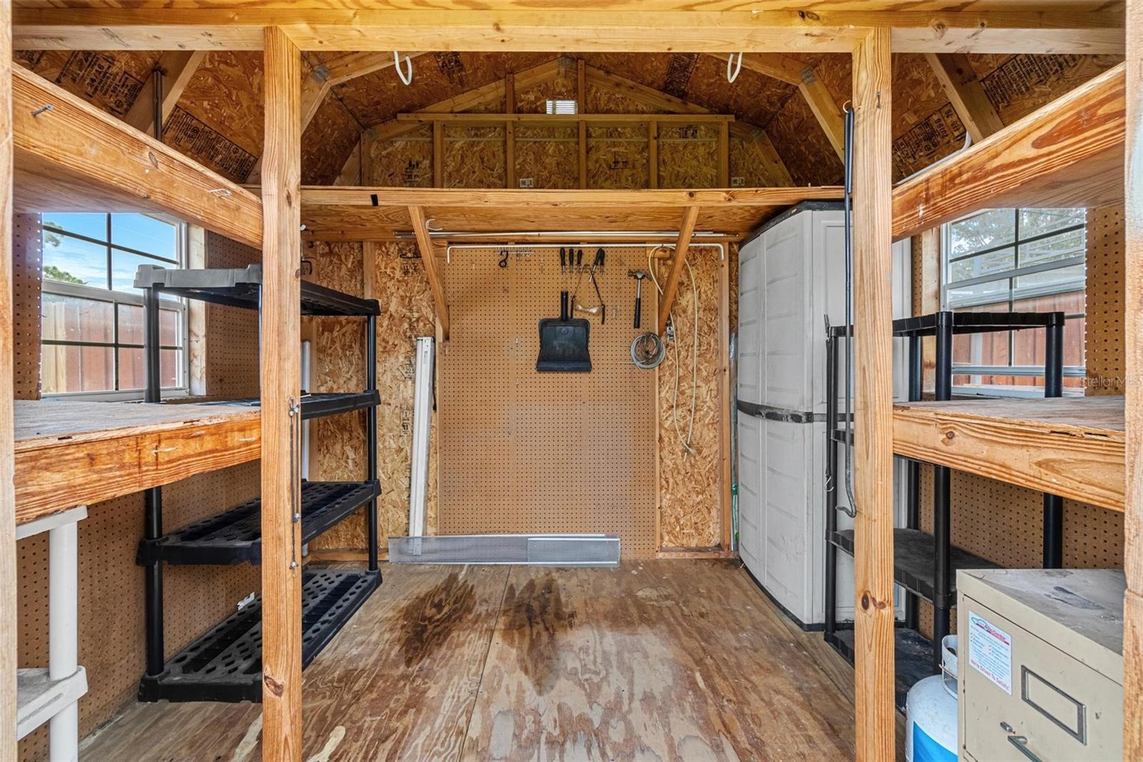 MILES PINES - Residential