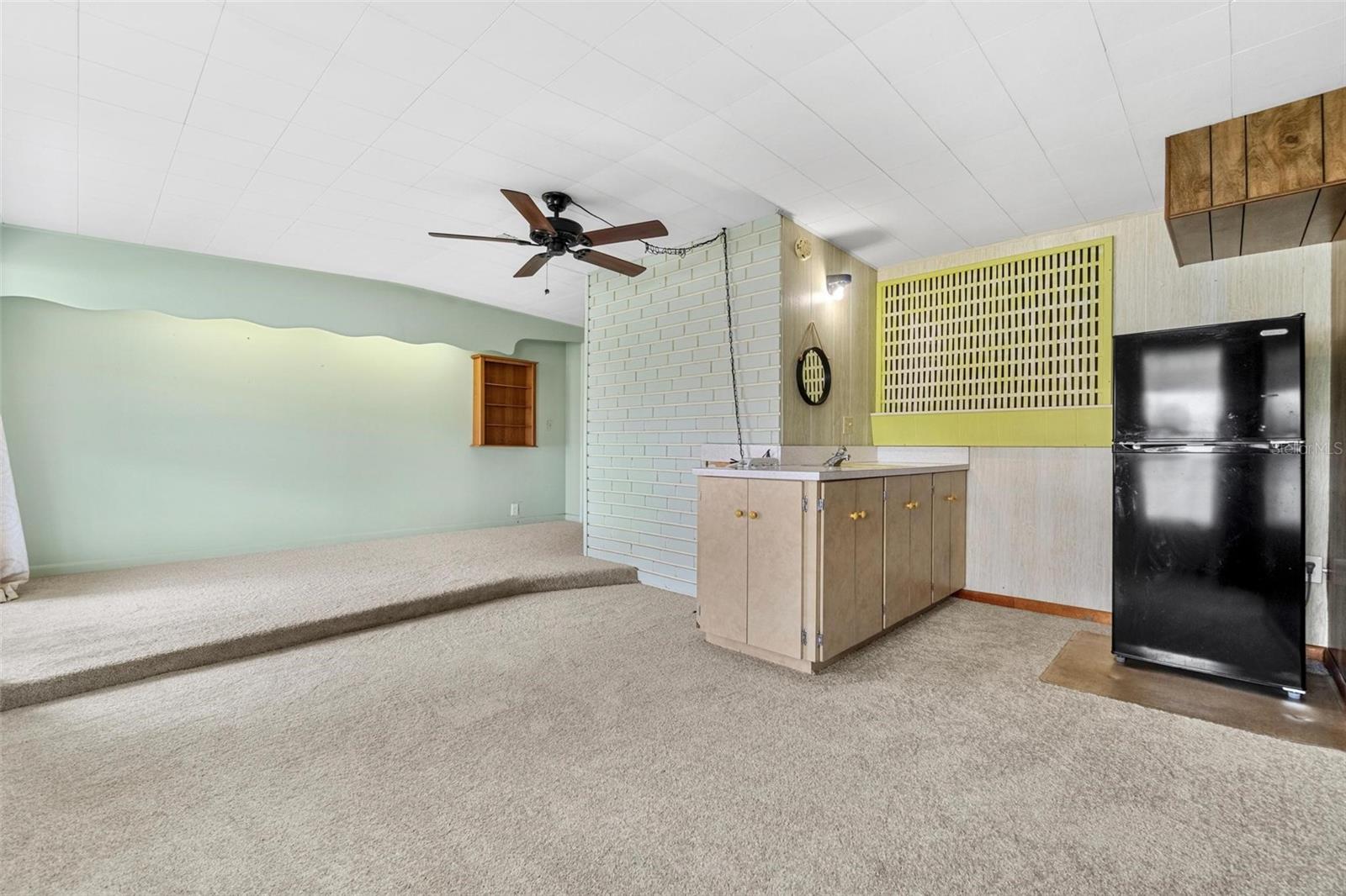 MILES PINES - Residential