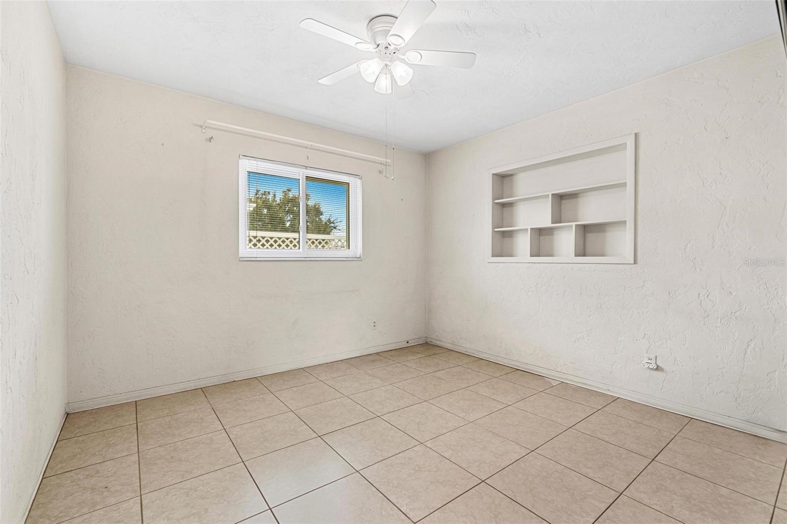 MILES PINES - Residential