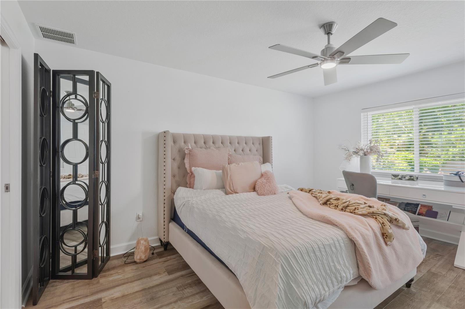 MEADOW POINTE - Residential