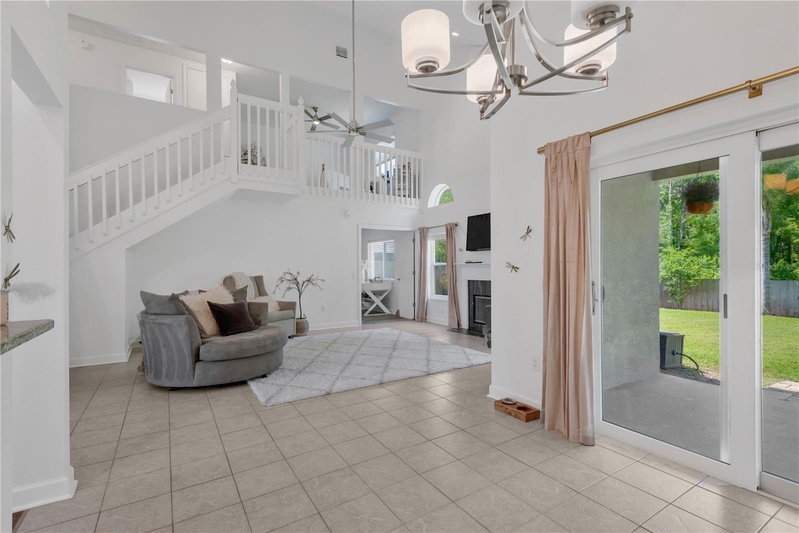 MEADOW POINTE - Residential