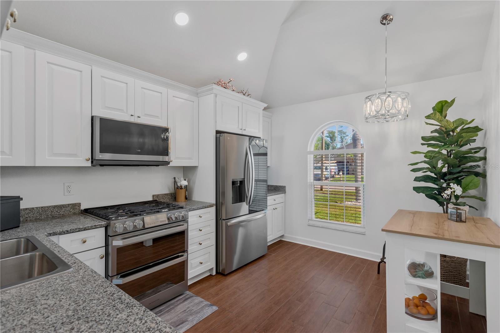 MEADOW POINTE - Residential