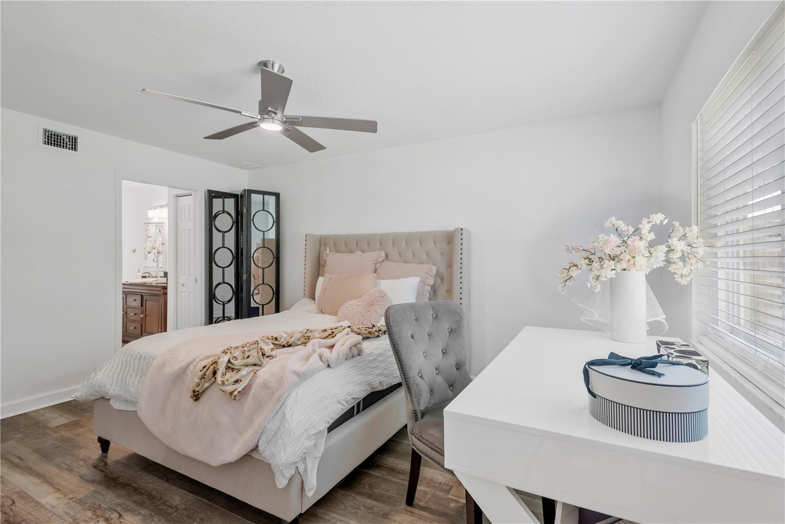 MEADOW POINTE - Residential