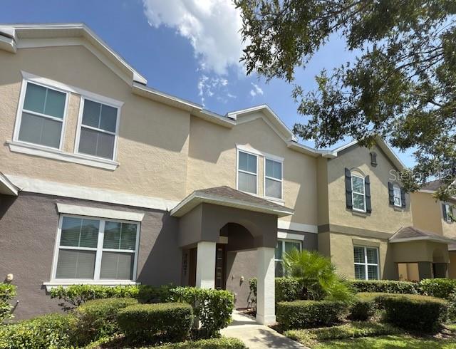 Modern Townhome in Windermere’s Wickham Park
3 Beds | 2.5 Baths | 2-Car Garage | Prime Location
Welcome to this beautifully maintained townhome in the highly sought-after community of Wickham Park, located in the heart of Windermere, Florida — where charm, convenience, and top-rated schools come together.
Step inside to an inviting open floor plan with ceramic tile throughout the main level and plush carpet in all bedrooms, the staircase, and upper hallway. The kitchen is a chef’s dream, featuring granite countertops, stainless steel appliances, and plenty of space to gather and entertain.
Enjoy your private, fenced-in patio — the perfect retreat between the home and your spacious 2-car garage. Upstairs, you’ll find 3 comfortable bedrooms, including a bright and airy primary suite.
Wickham Park is more than just a neighborhood — it’s a lifestyle. With a resort-style pool, elegant clubhouse, and scenic walking trails, you’ll feel at home the moment you arrive.
-Minutes from everything that matters:
-Top-rated public schools in Orange County
-Close to Winter Garden Village, 408, 429, and the Turnpike
-ust a short drive to Walt Disney World, restaurants, shopping & more
All measurements are approximate.
Whether you're looking for your first home, a smart investment, or a low-maintenance lifestyle near great schools and world-class attractions — this home checks all the boxes.
Schedule your private tour today!