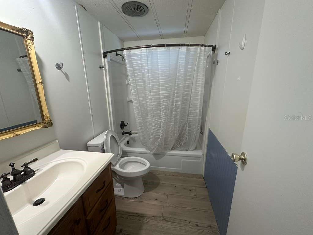 BANBURY VILLAGE CONDO - Residential