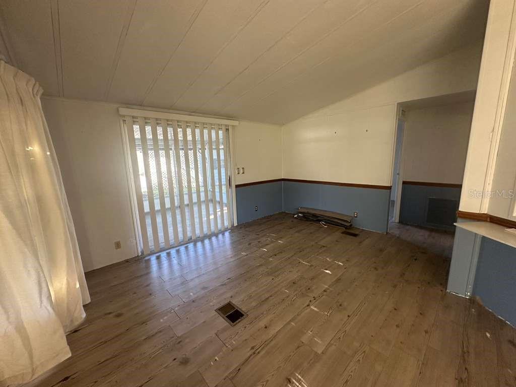 BANBURY VILLAGE CONDO - Residential