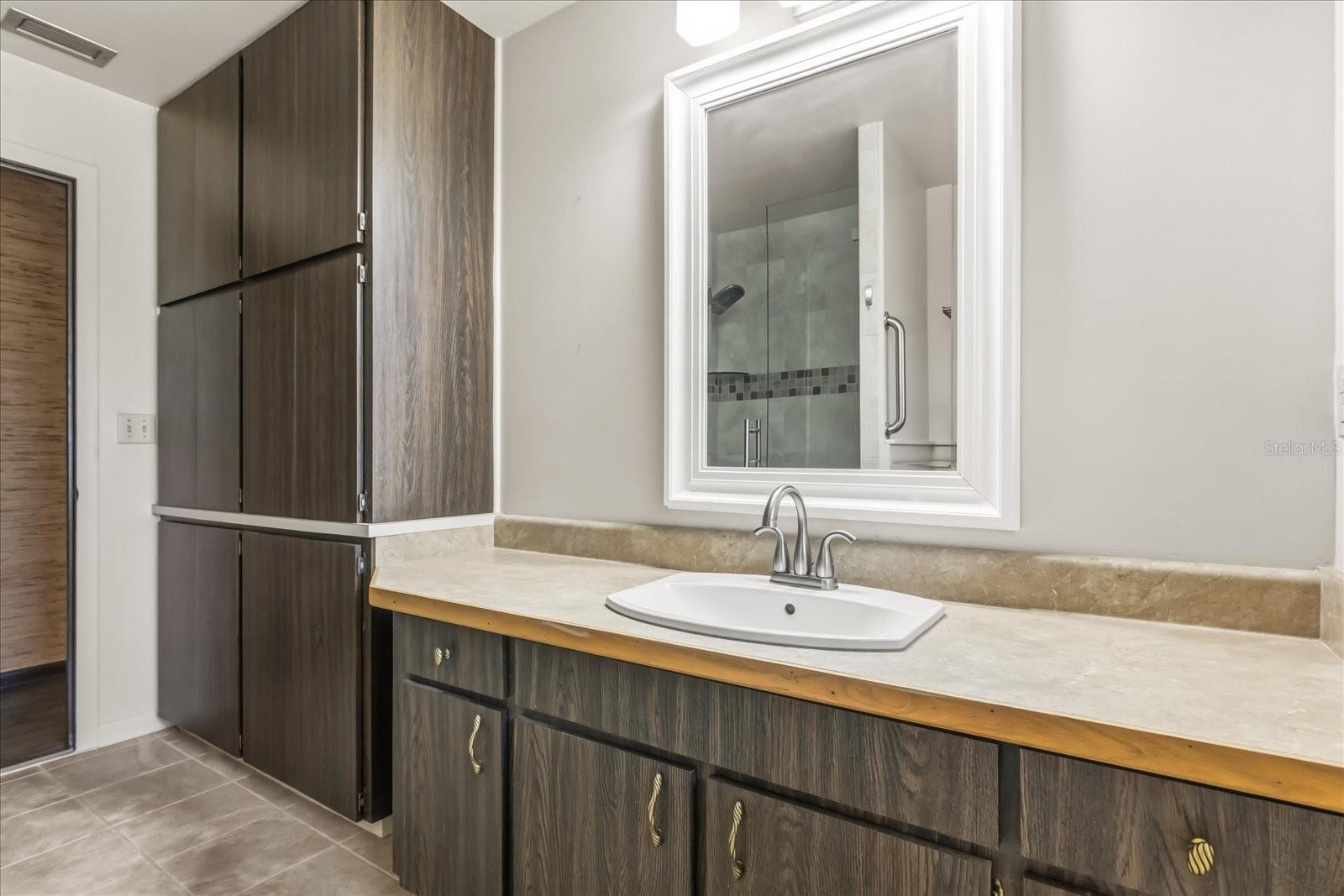 SANDRA HEIGHTS - Residential