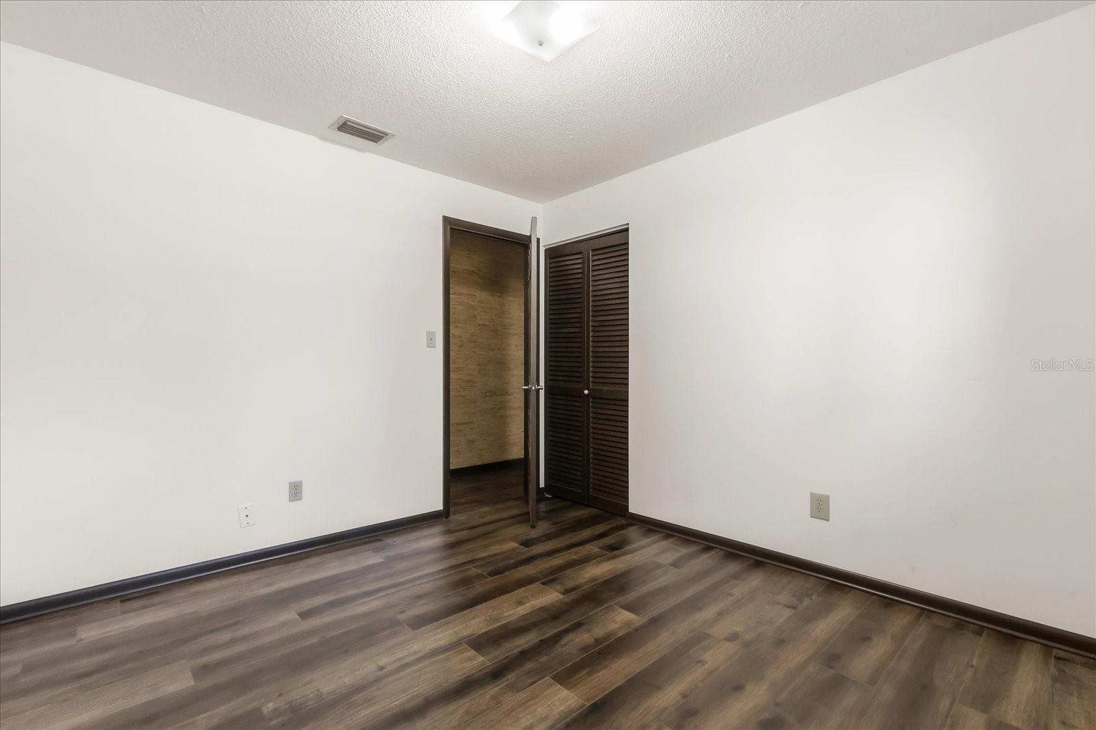 SANDRA HEIGHTS - Residential