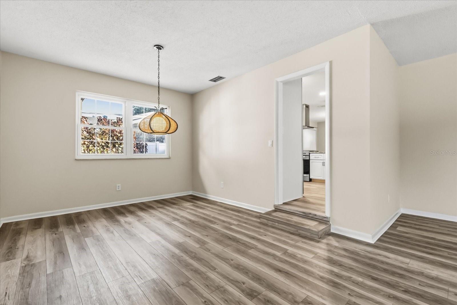 SANDRA HEIGHTS - Residential