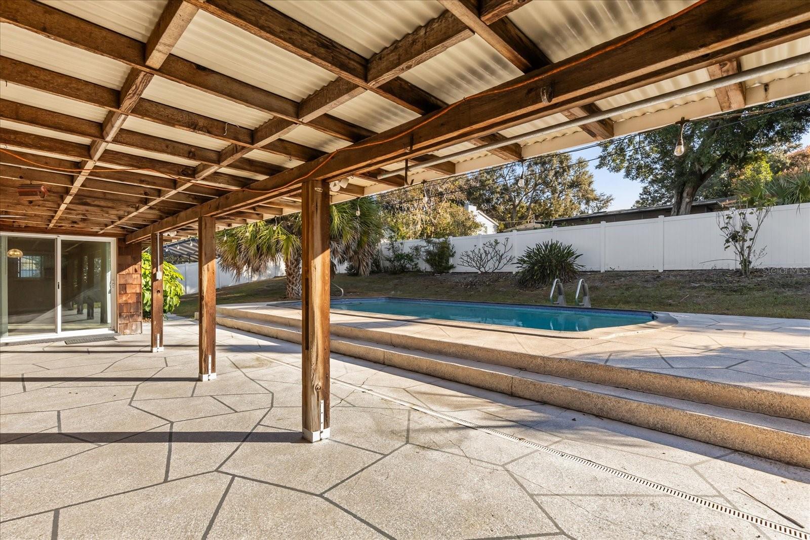 SANDRA HEIGHTS - Residential