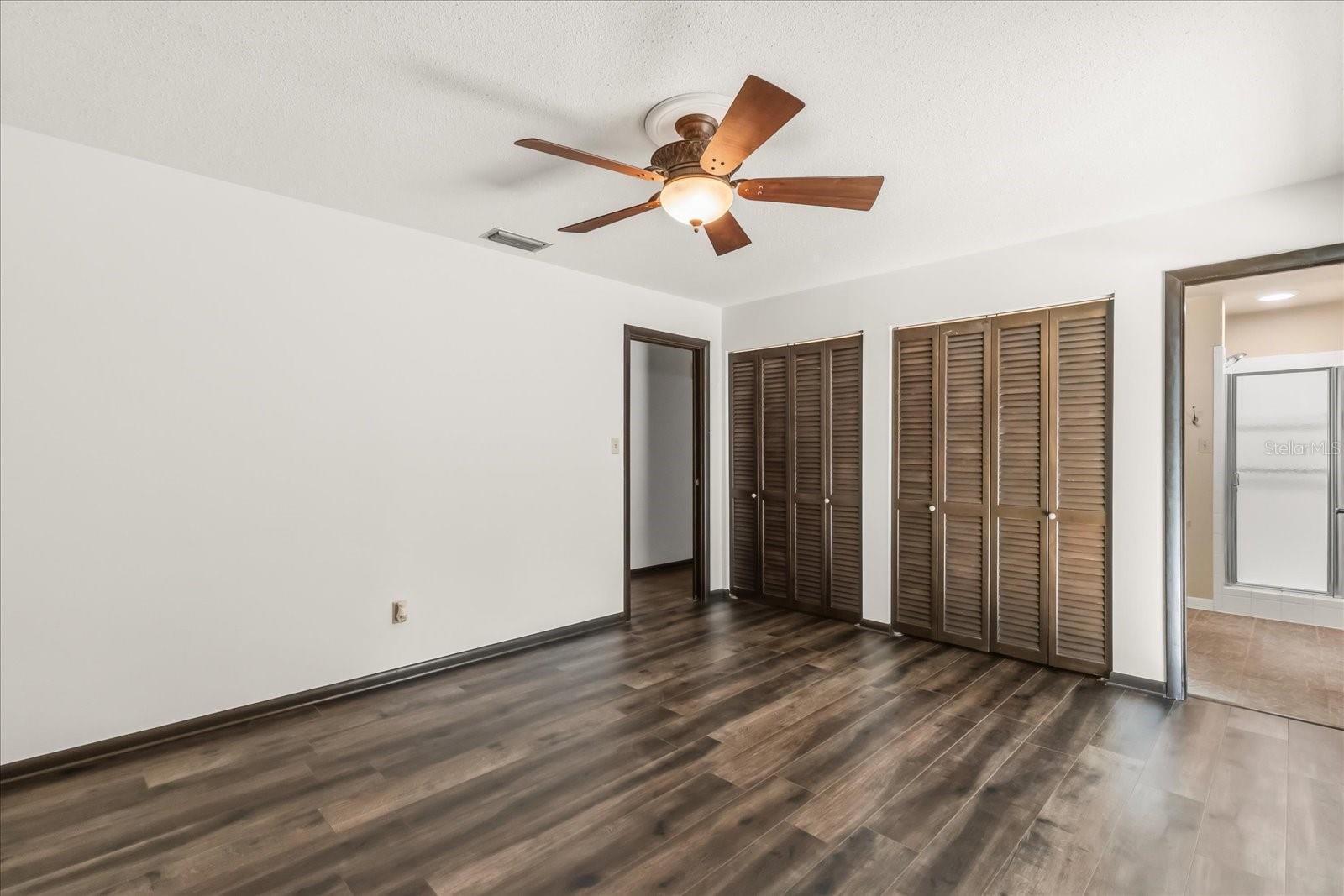 SANDRA HEIGHTS - Residential