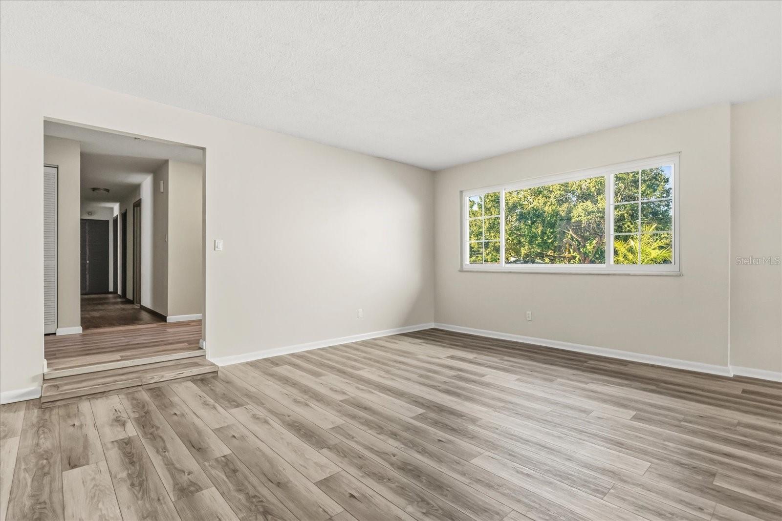 SANDRA HEIGHTS - Residential