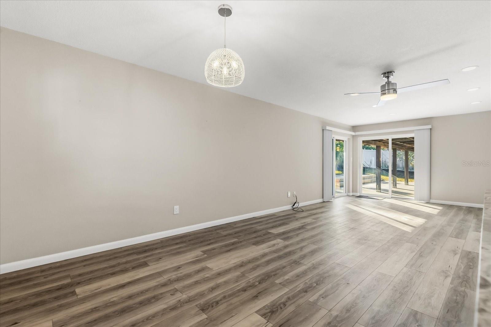 SANDRA HEIGHTS - Residential