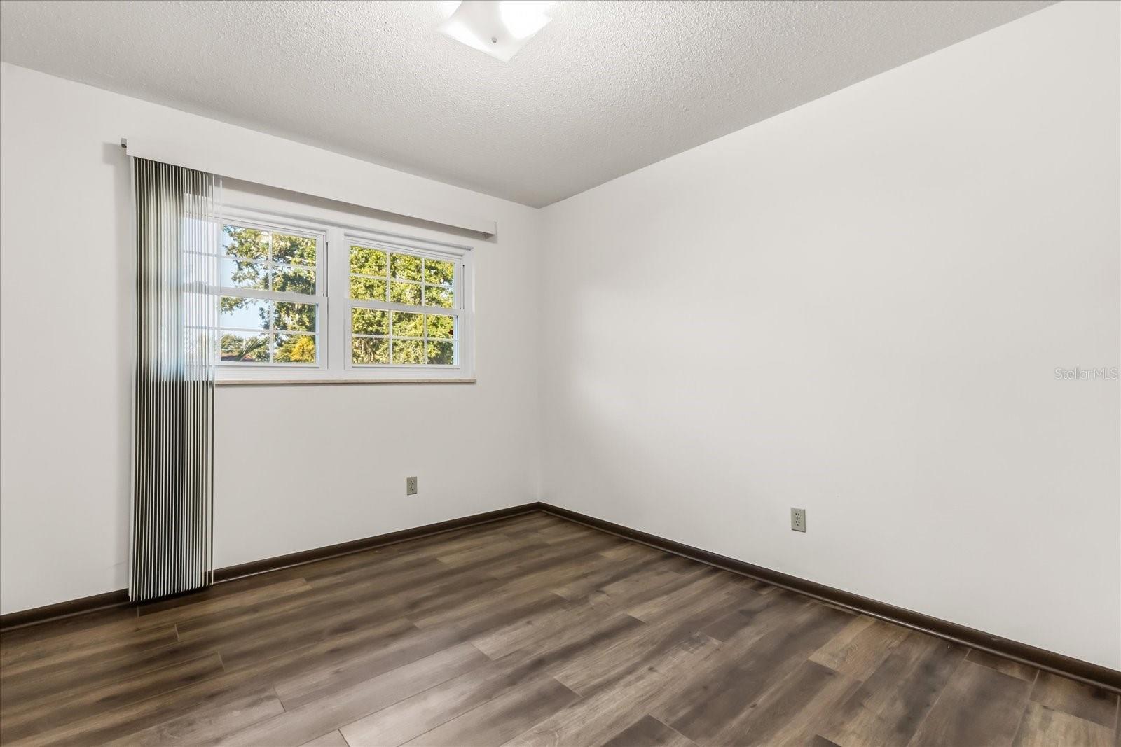 SANDRA HEIGHTS - Residential