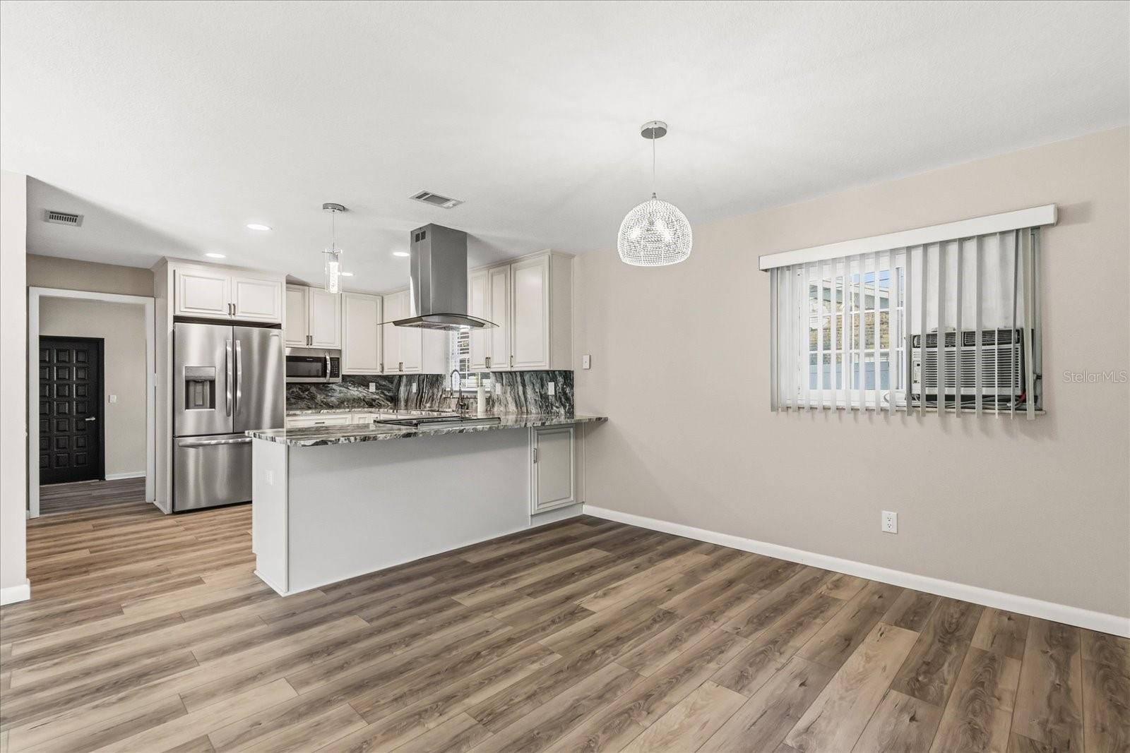 SANDRA HEIGHTS - Residential