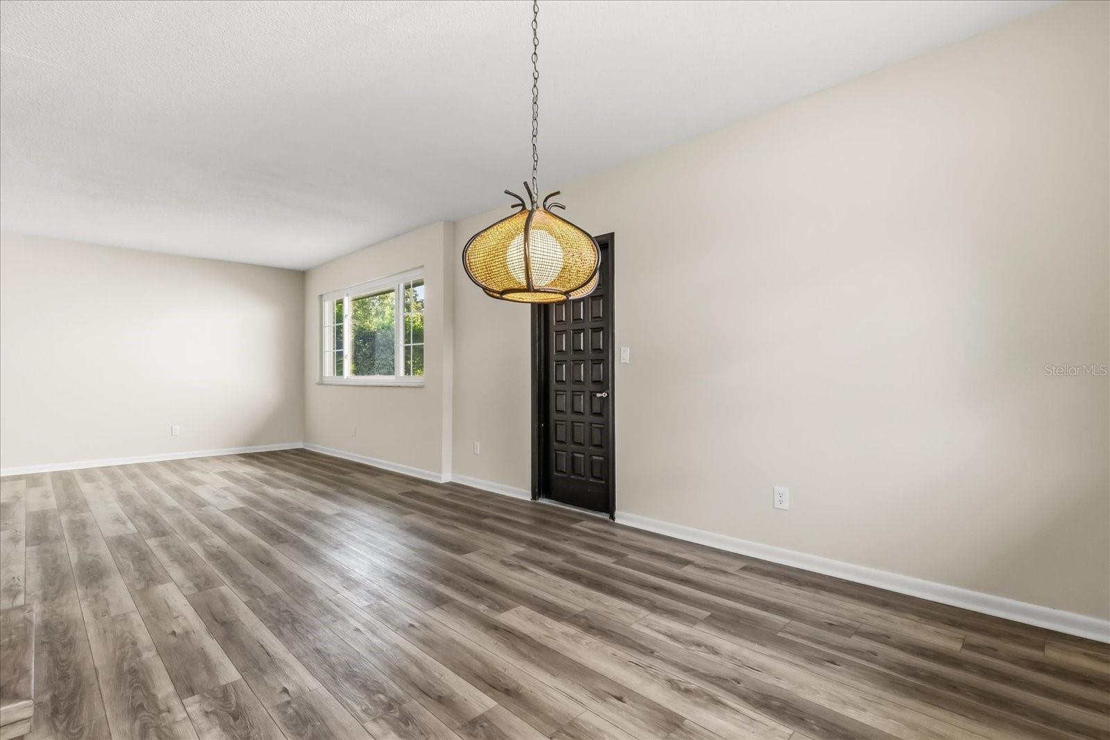 SANDRA HEIGHTS - Residential