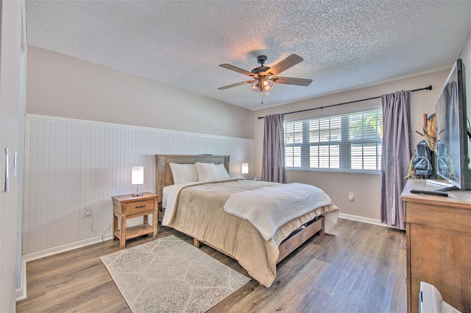 PINE GROVE CONDO AT BLOO - Residential