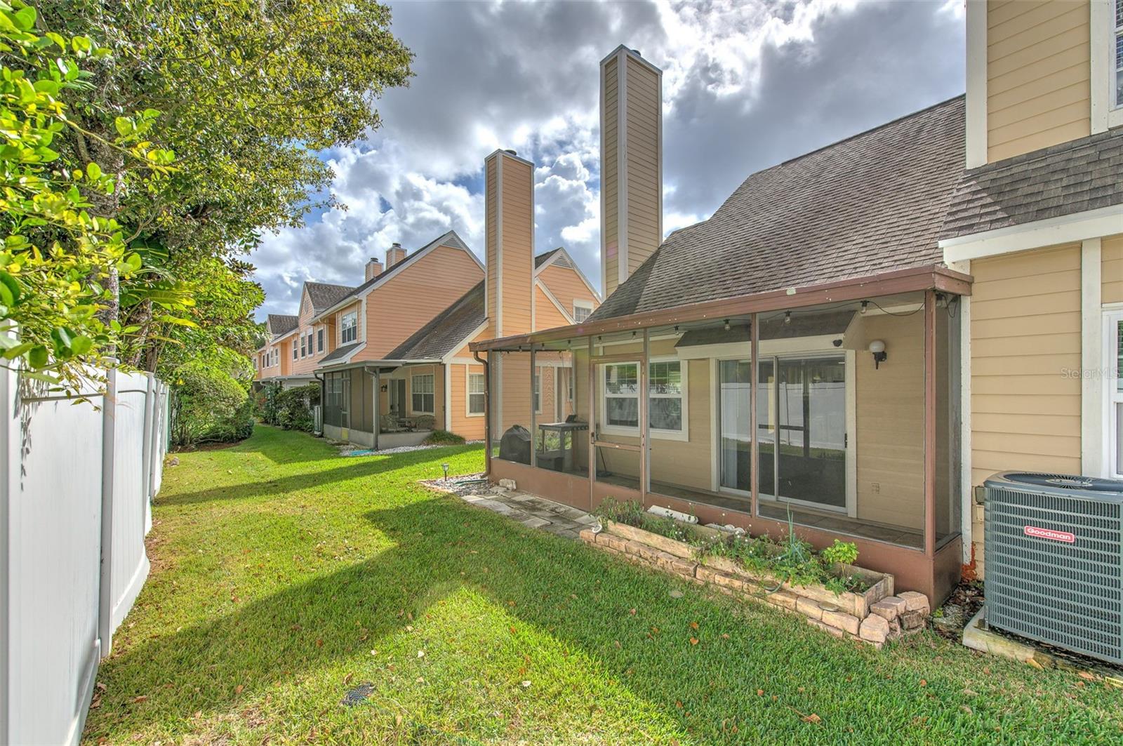 PINE GROVE CONDO AT BLOO - Residential