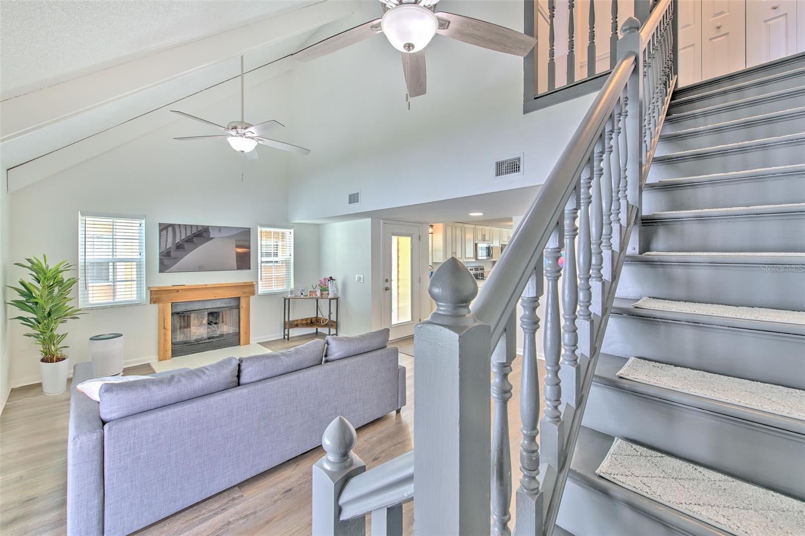 PINE GROVE CONDO AT BLOO - Residential