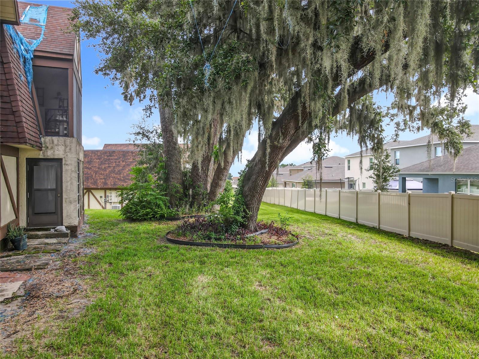 LEESBURG CHESTERBROOK 02 CONDO - Residential