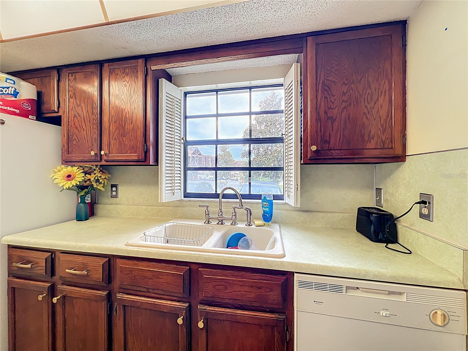 LEESBURG CHESTERBROOK 02 CONDO - Residential