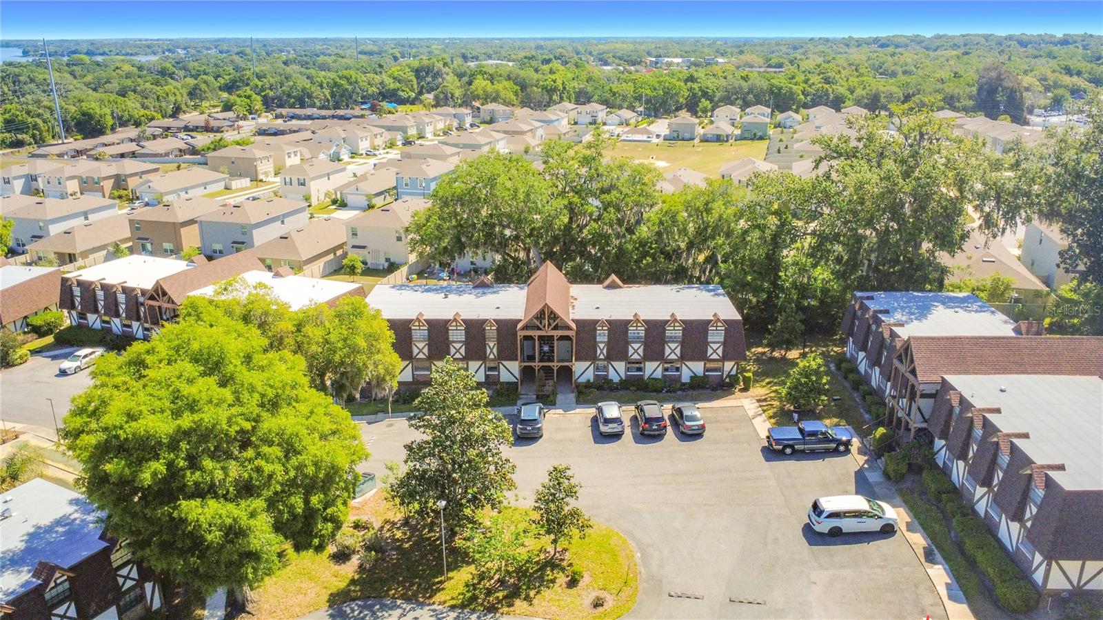 LEESBURG CHESTERBROOK 02 CONDO - Residential