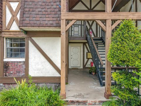 Photo of 500 Newell Hill Road #108A, Leesburg, FL 34748 (MLS # G5100448)