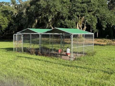 A home in VALRICO