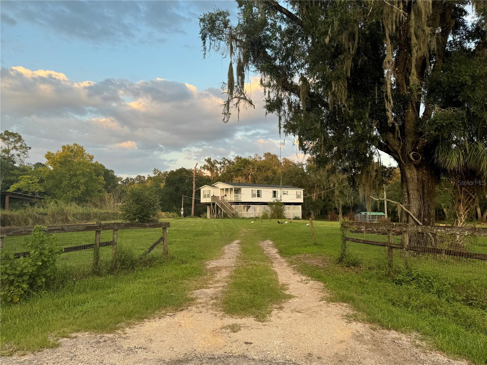 View VALRICO, FL 33596 mobile home