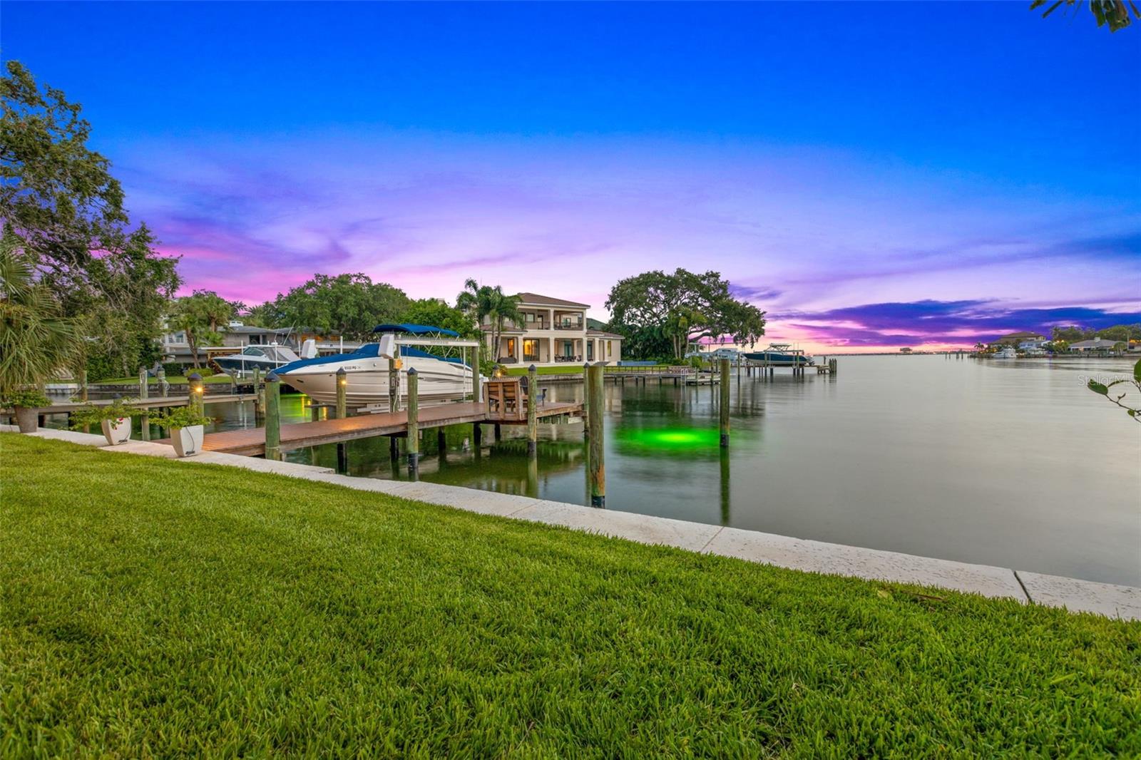 SNELL ISLE BRIGHTWATERS SEC 2 - Residential