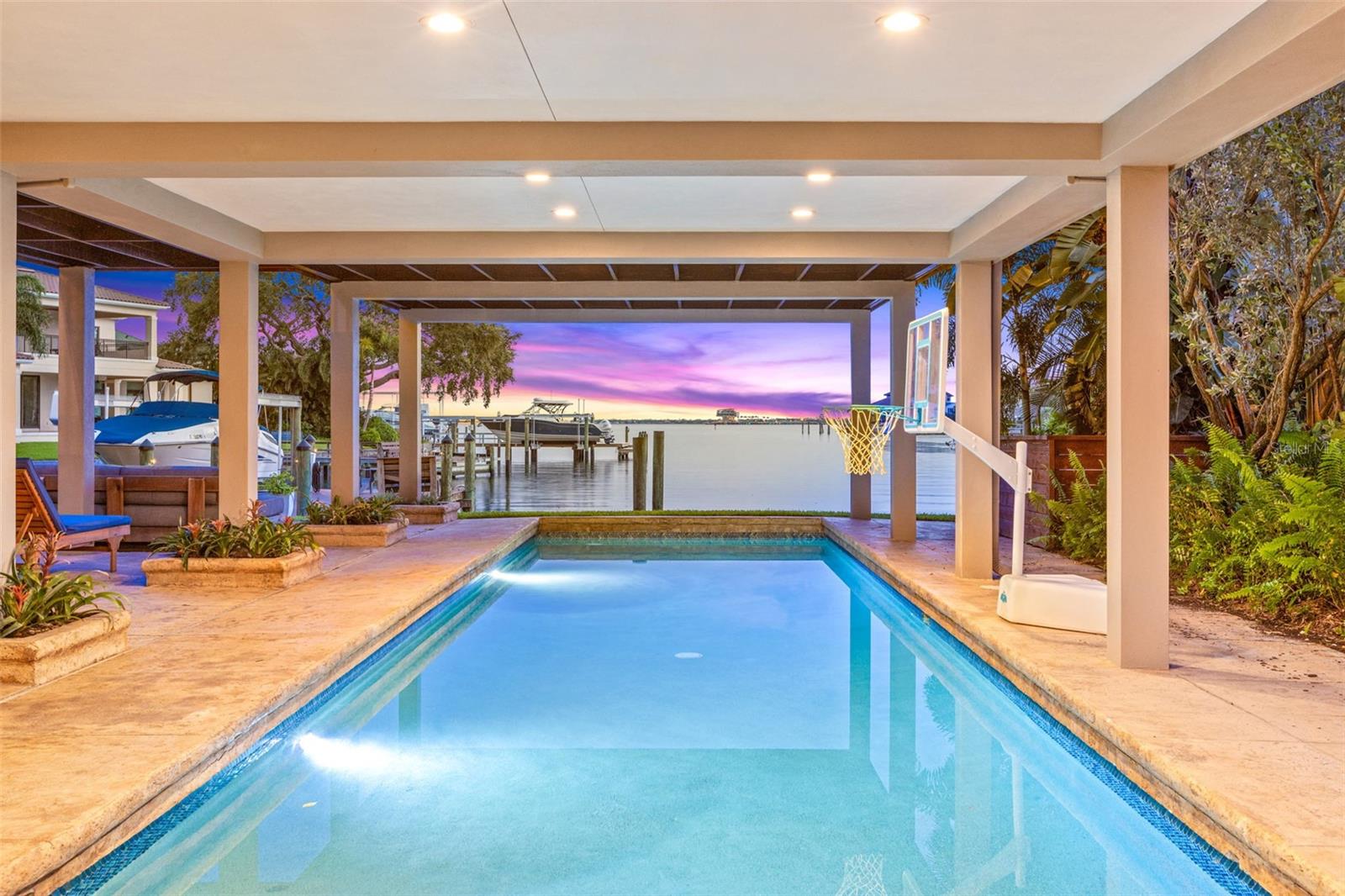 SNELL ISLE BRIGHTWATERS SEC 2 - Residential