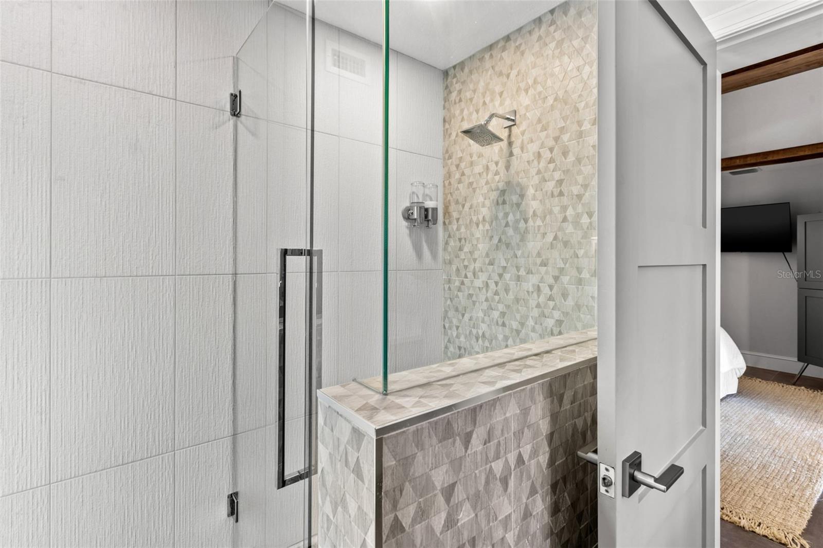 SNELL ISLE BRIGHTWATERS SEC 2 - Residential