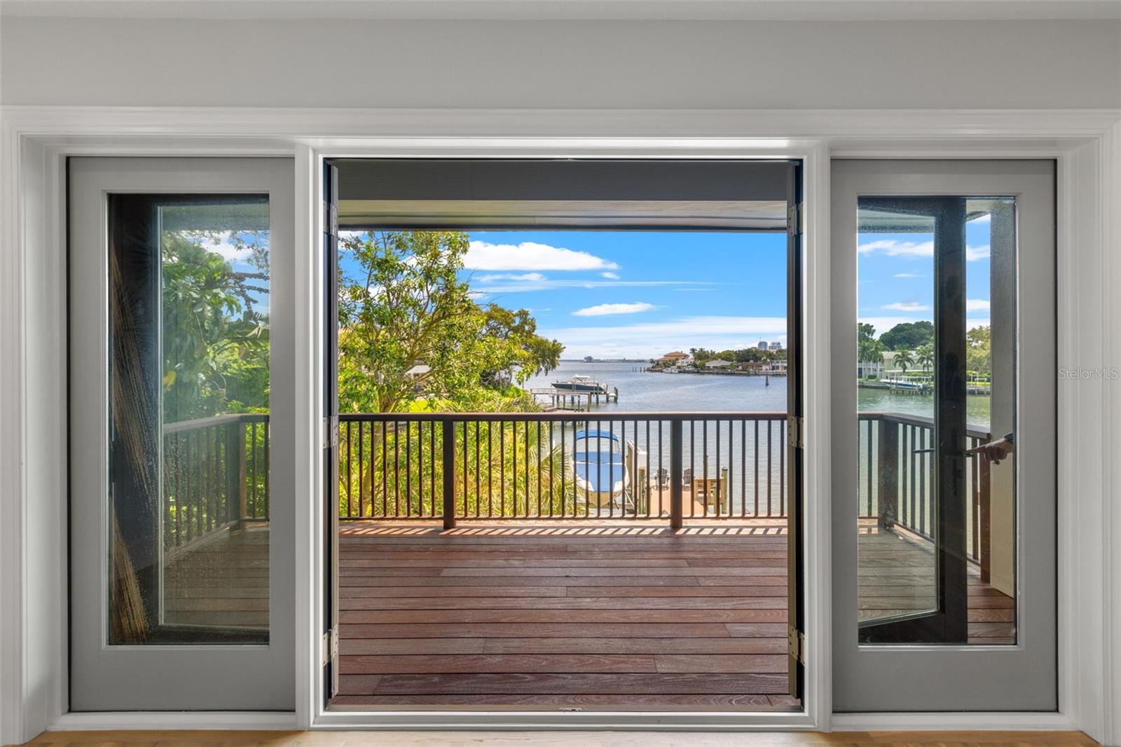 SNELL ISLE BRIGHTWATERS SEC 2 - Residential