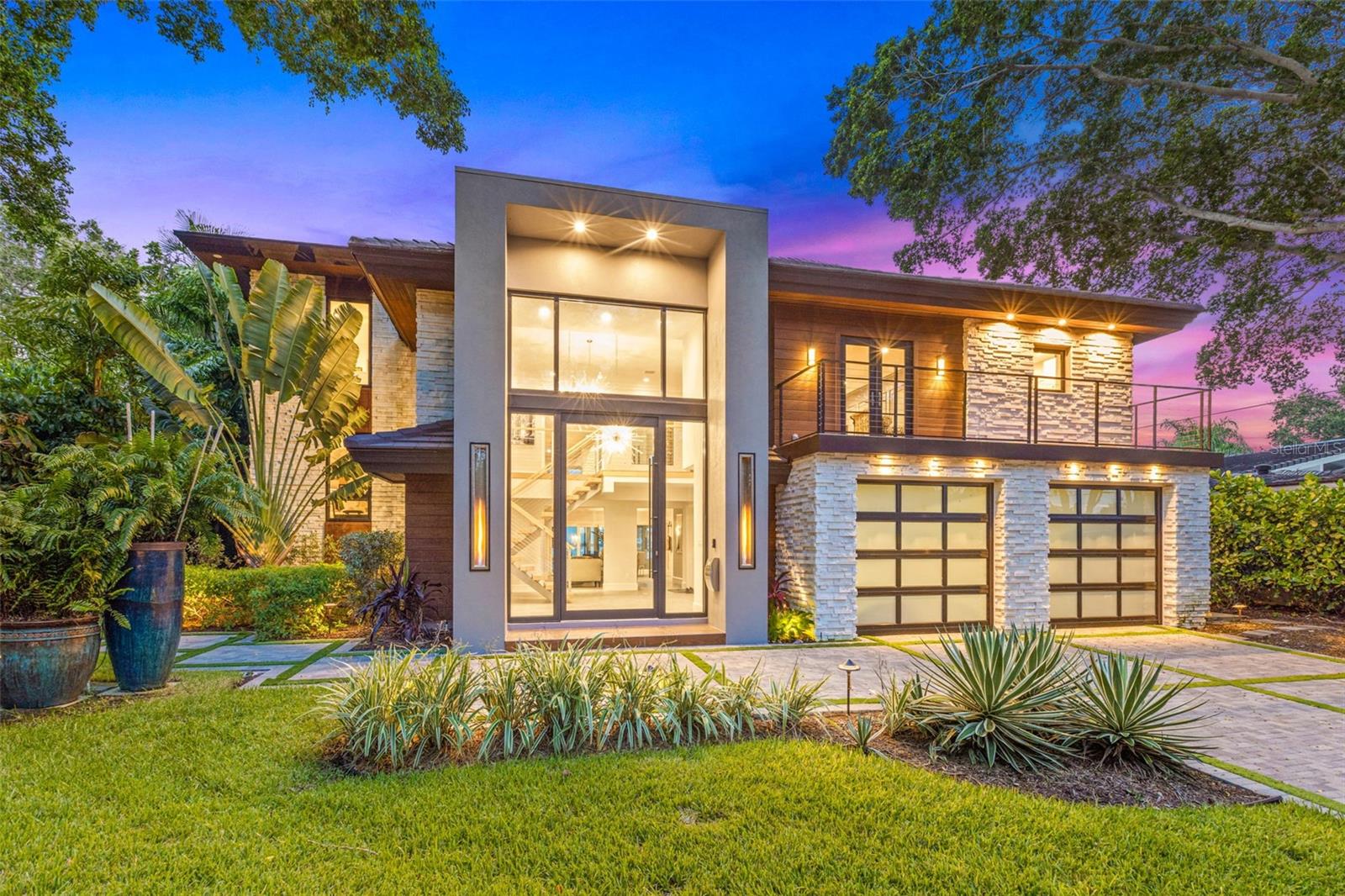 SNELL ISLE BRIGHTWATERS SEC 2 - Residential