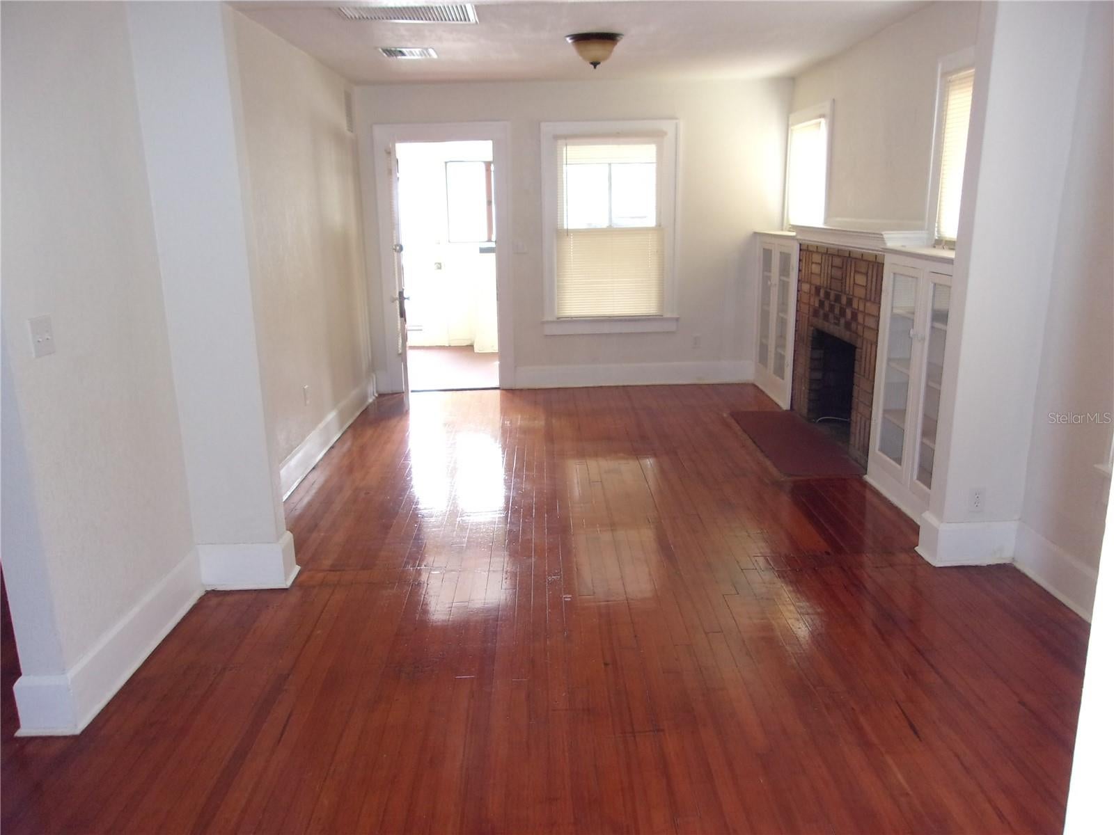 1182 8TH STREET N