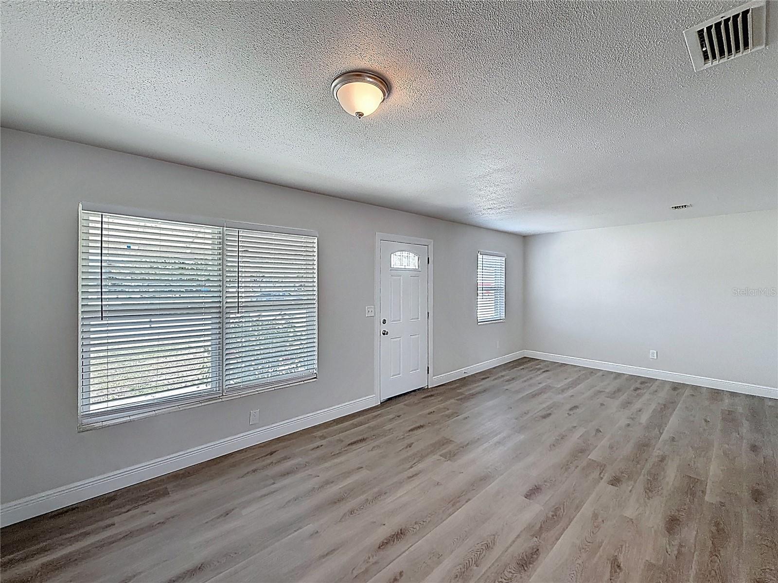 HOLLIDAY VILLAGE SEC 01 - Residential