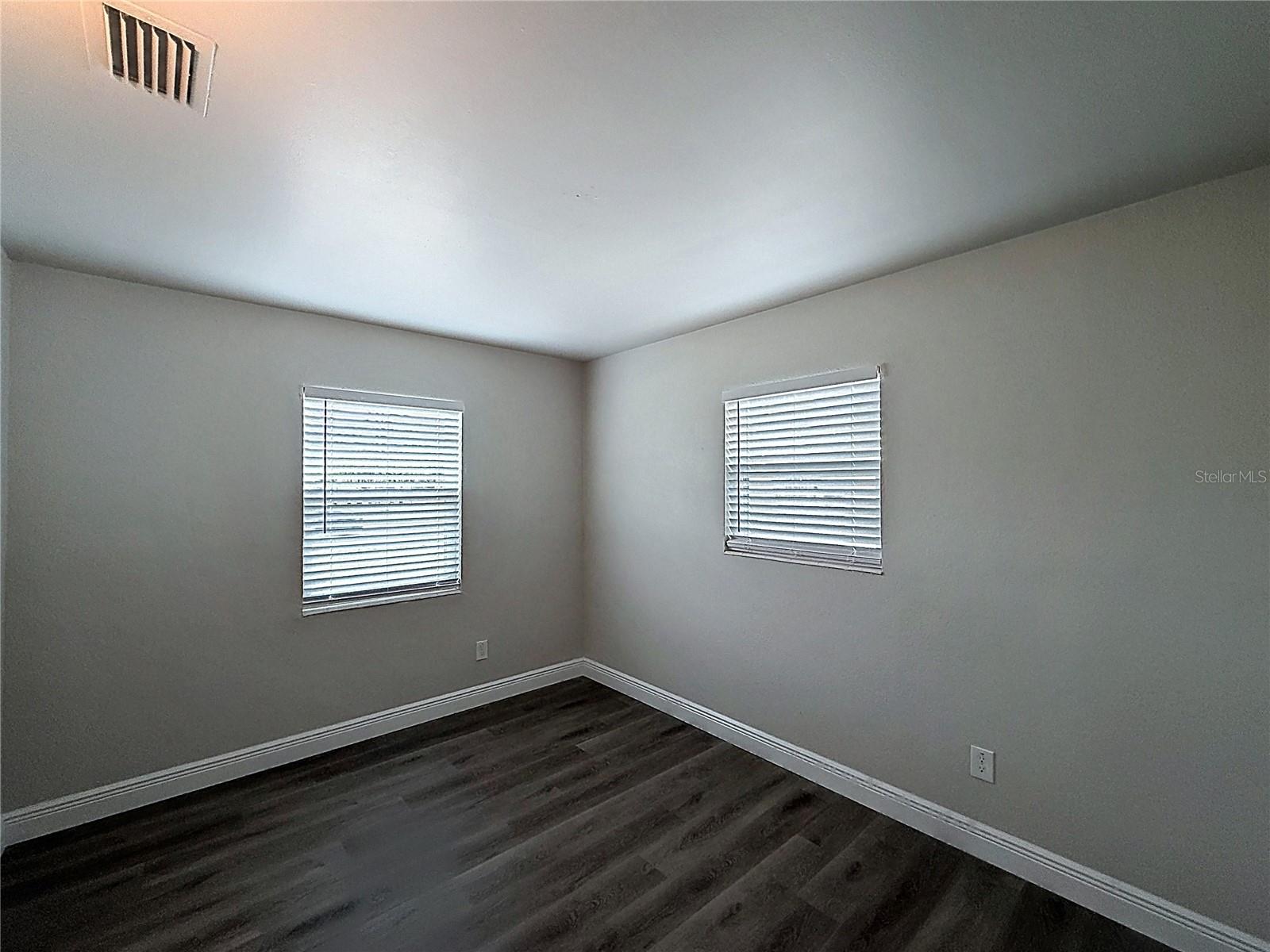 HOLLIDAY VILLAGE SEC 01 - Residential