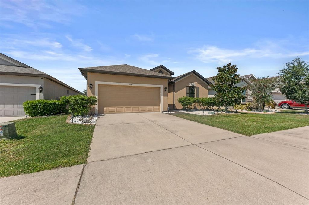 Photo of 954 Old Windsor Way, Spring Hill, FL 34609 (MLS # W7879074)