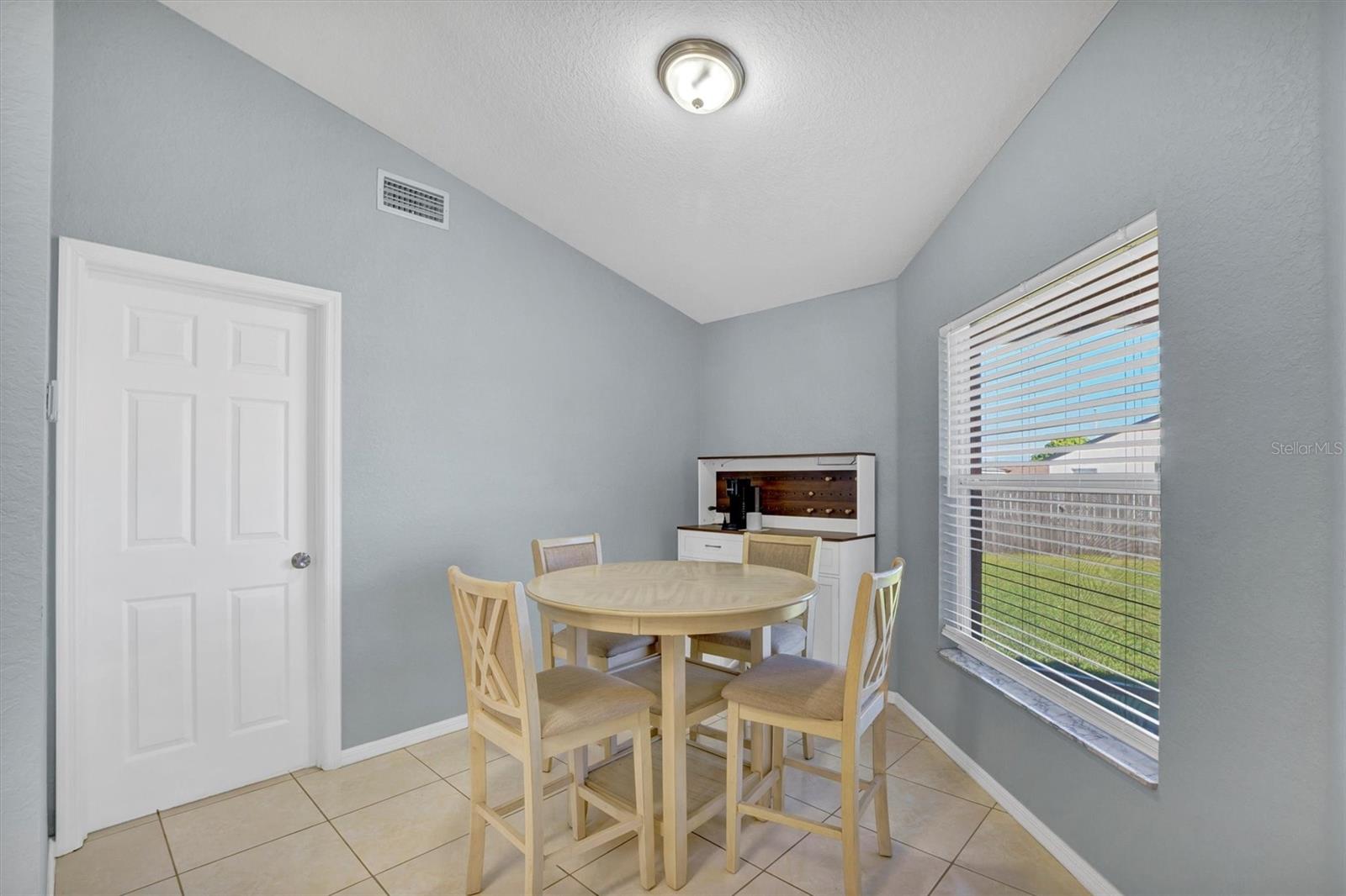 SAVANNA POINTE - Residential