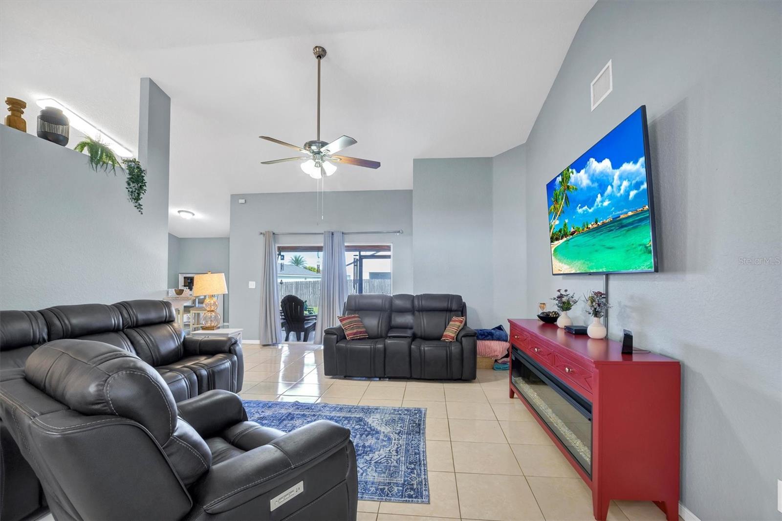 SAVANNA POINTE - Residential