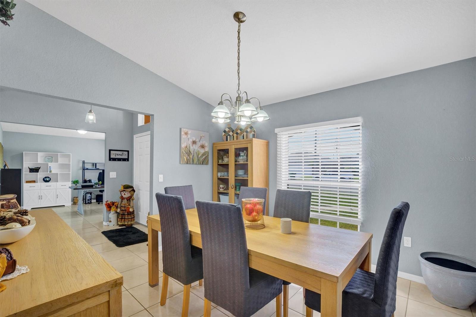 SAVANNA POINTE - Residential