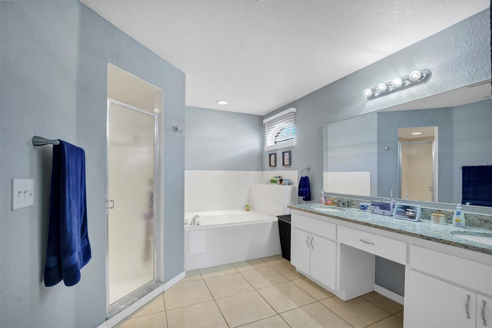 SAVANNA POINTE - Residential