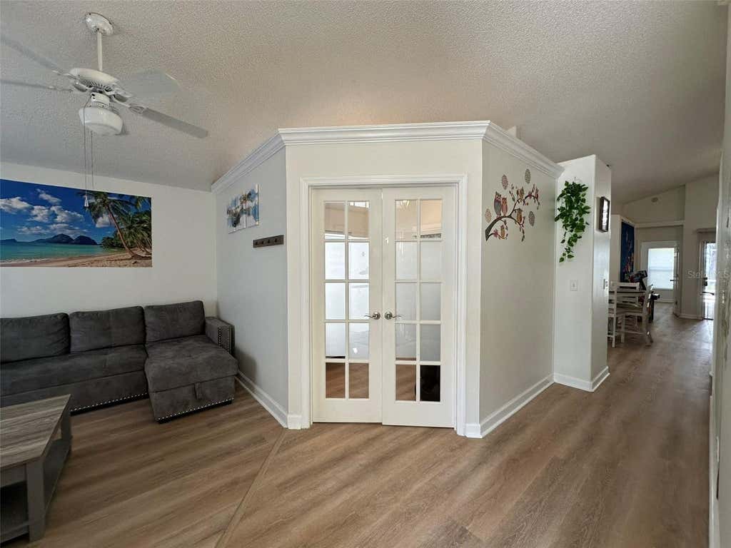 Photo of 1009 Lake Davenport Boulevard, Davenport, FL 33897 (MLS # O6409965)