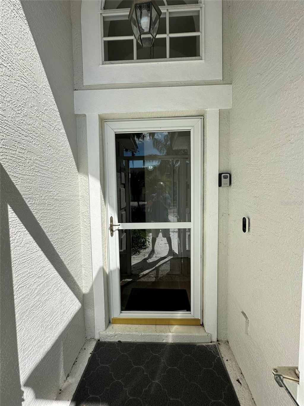 Photo of 1009 Lake Davenport Boulevard, Davenport, FL 33897 (MLS # O6409965)