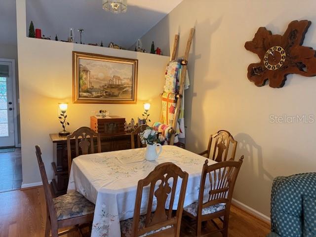 BEDFORD OAKS - Residential