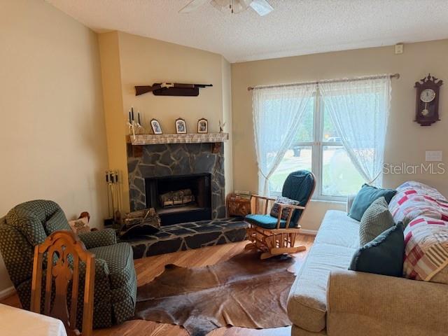 BEDFORD OAKS - Residential