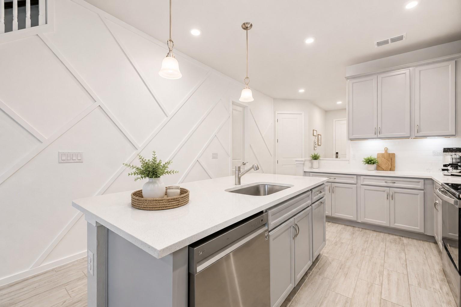 5658 SILVERBRIDGE TRAIL