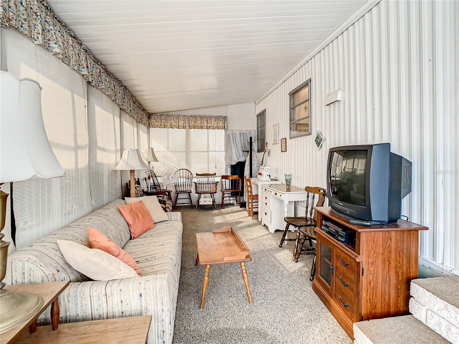 TROPICAL GARDENS M/H PARK UNREC - Residential