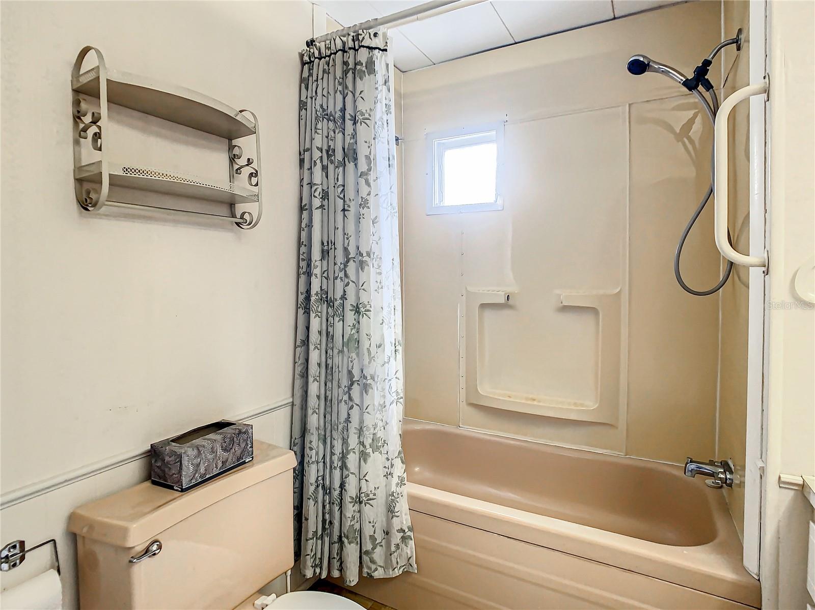 TROPICAL GARDENS M/H PARK UNREC - Residential