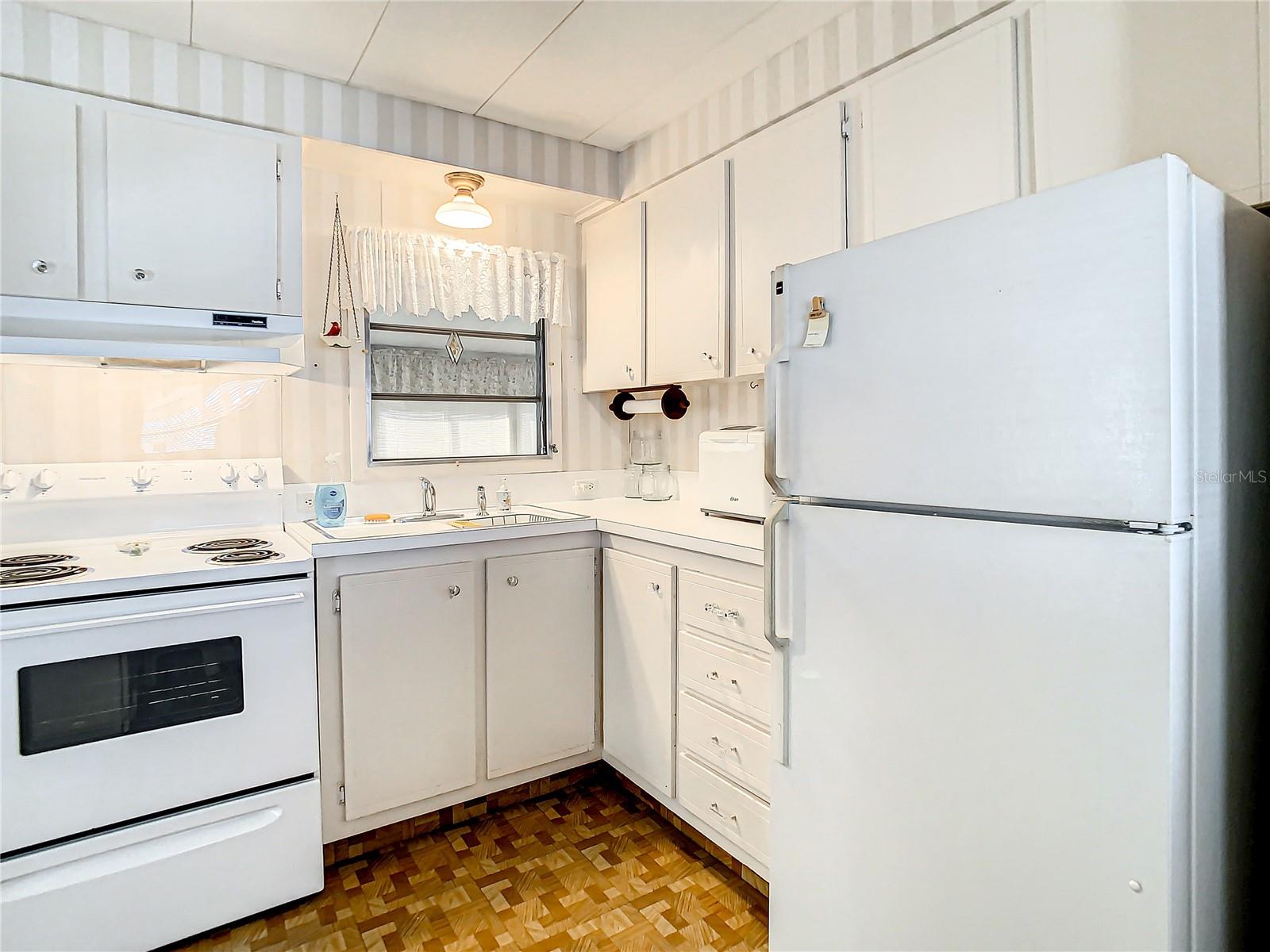 TROPICAL GARDENS M/H PARK UNREC - Residential